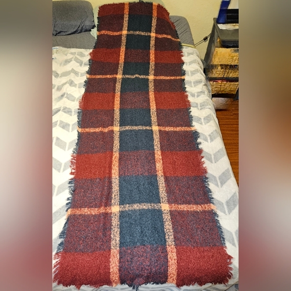 NWOT Plaid Navy Maroon Light Orange Wool-like Scarf Frayed Edges Soft Not Itchy - Picture 1 of 7